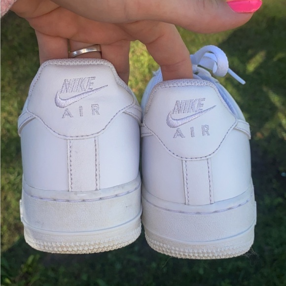 Nike Air Force 1 Size 9 All White Has minimal wear shown needs good cleaning - Picture 12 of 16